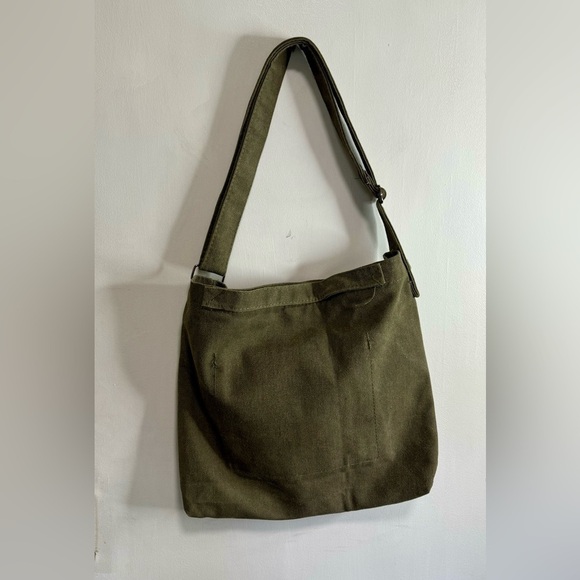 Mood ~ Wide Shoulder Bag - Picture 2 of 4